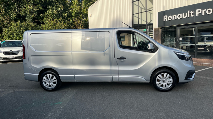 Renault Trafic Lwb Diesel LL30 Blue dCi 150 Extra [Safety] Van - Image 9